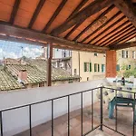 Apartment Il Campo Comfort With Balcony Siena